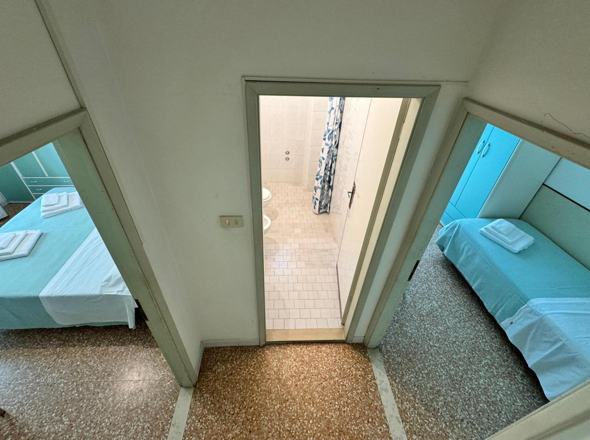 Hotel Urania Nuova Gestione Rimini Exterior foto
